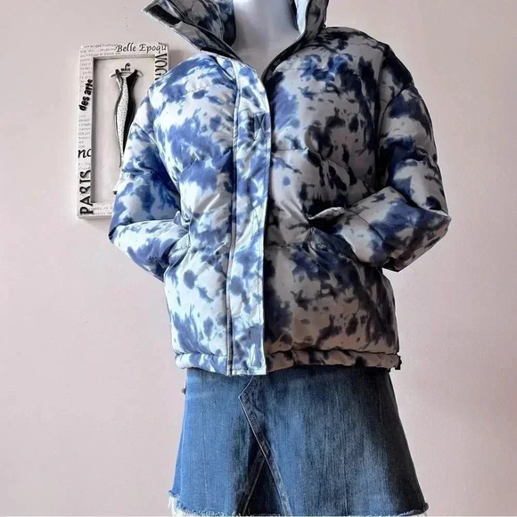 Missguided Women’s Blue Tie Dye Short Puffer Coat Size 2 - Picture 1 of 15